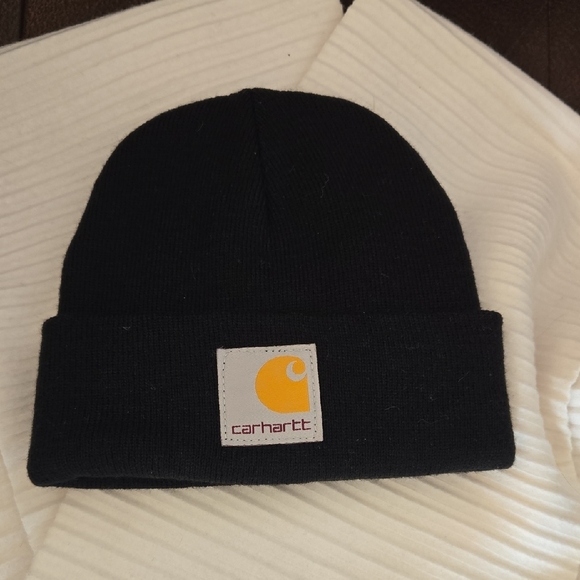 Carhartt Other - Carhartt Knit Cuffed Beanie